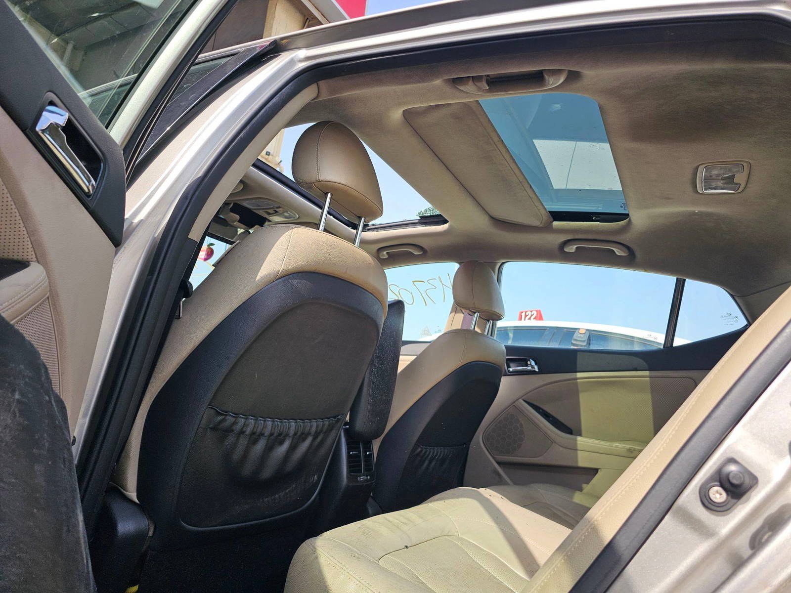 2012 KIA OPTIMA — 155397 Miles — Lot 6C5014517 — Souq - Marhaba Auctions Used Cars - Image 6