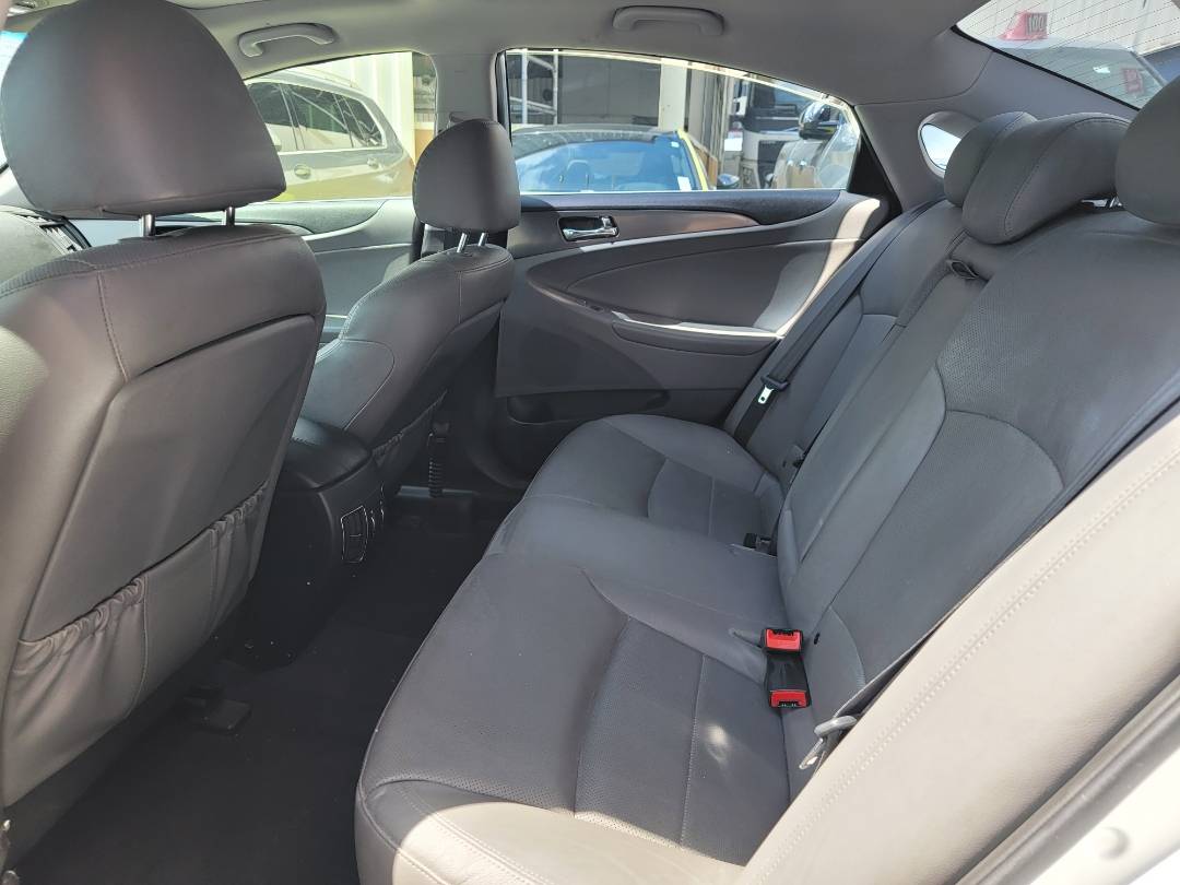 2015 HYUNDAI SONATA — 176801 KM — Lot A123733 — Main - Marhaba Auctions Used Cars - Image 7