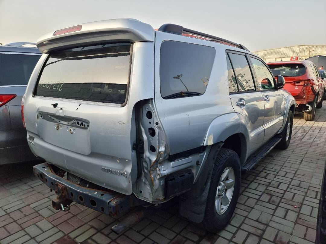 2006 TOYOTA 4RUNNER SR5 — 234343 Miles — Lot 2105487 — Ind. 12 - Marhaba Auctions Used Cars - Image 4