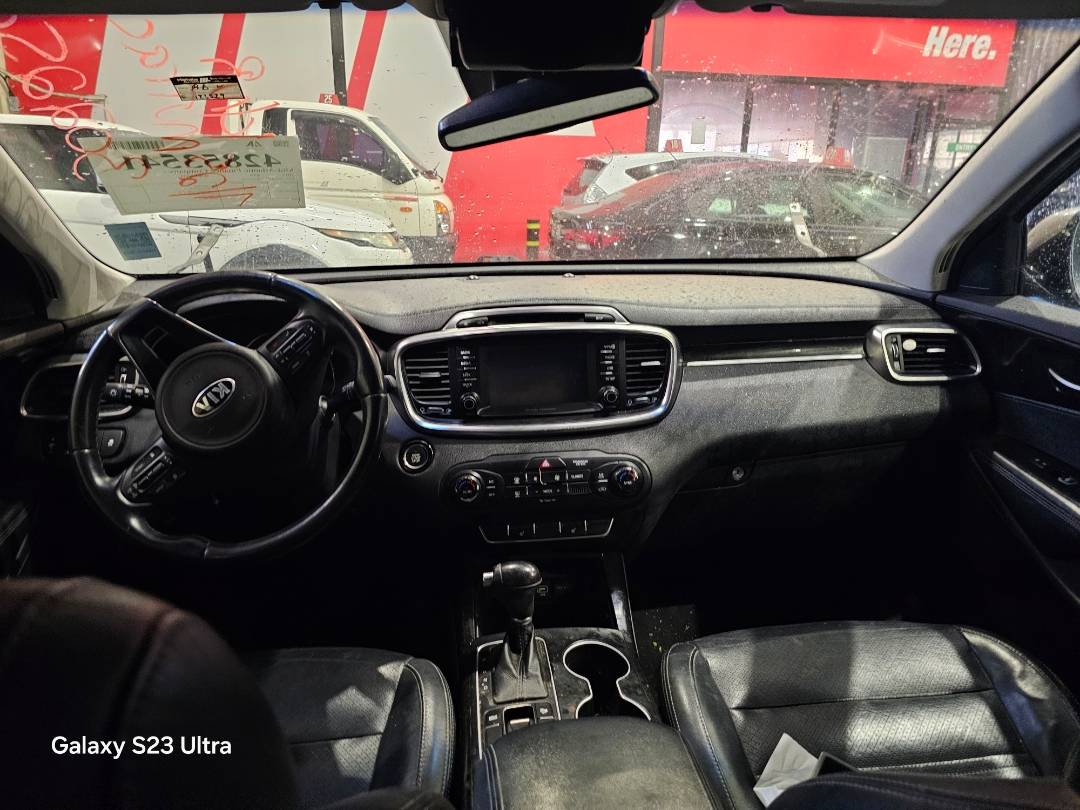 2017 KIA SORENTO — 123529 Miles — Lot 302256 — Main - Marhaba Auctions Used Cars - Image 6