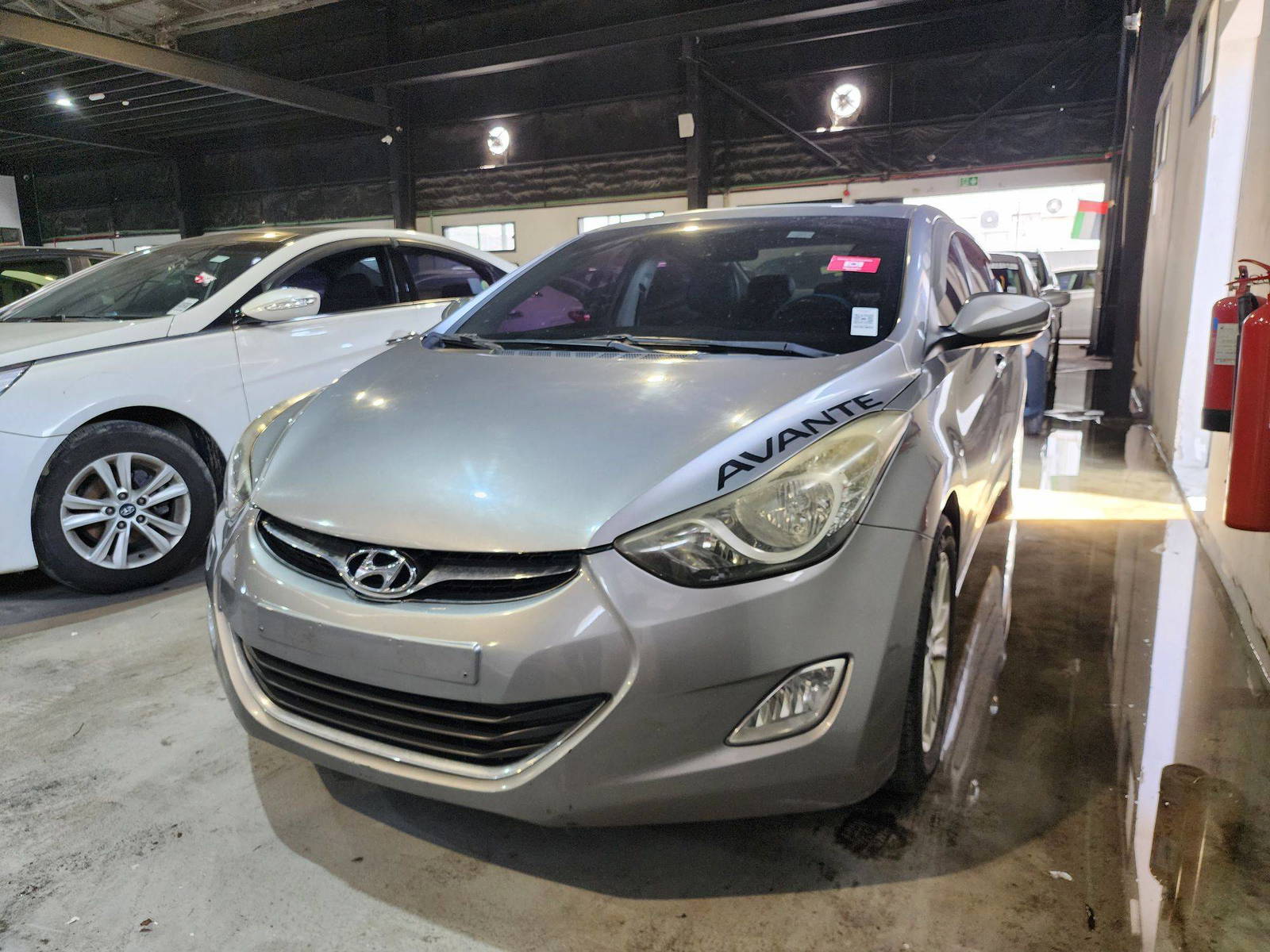 2011 HYUNDAI AVANTE — 183024 KM — Lot 53246 — Al Quoz - Marhaba Auctions Used Cars - Image 4