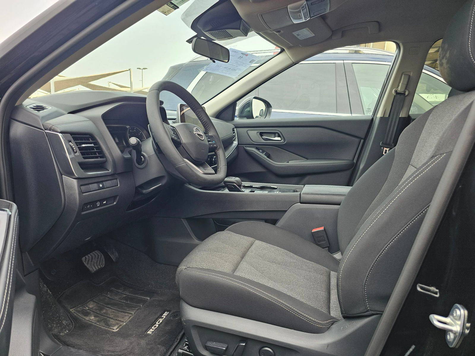 2025 NISSAN ROGUE — 2438 Miles — Lot A9SC672434 — Souq - Marhaba Auctions Used Cars - Image 8