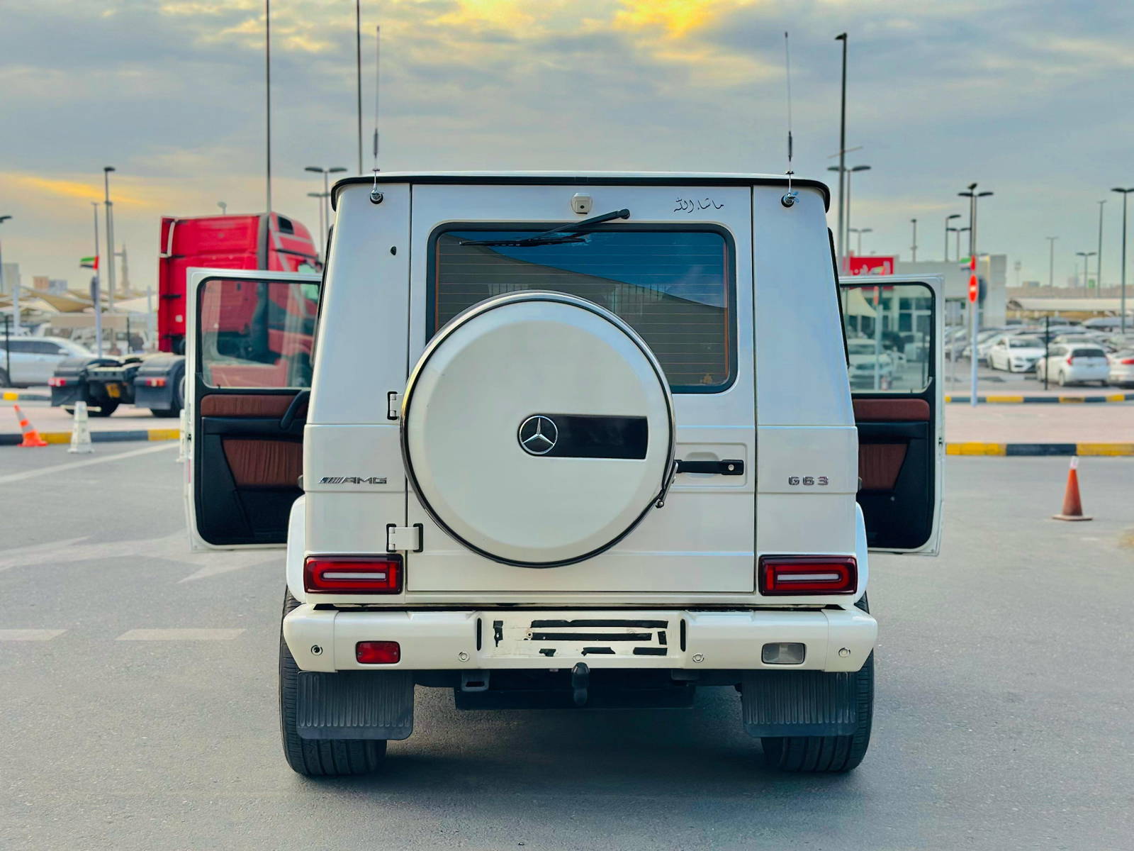 2011 MERCEDES BENZ G55 — 285222 KM — Lot X187103 — Souq - Marhaba Auctions Used Cars - Image 3