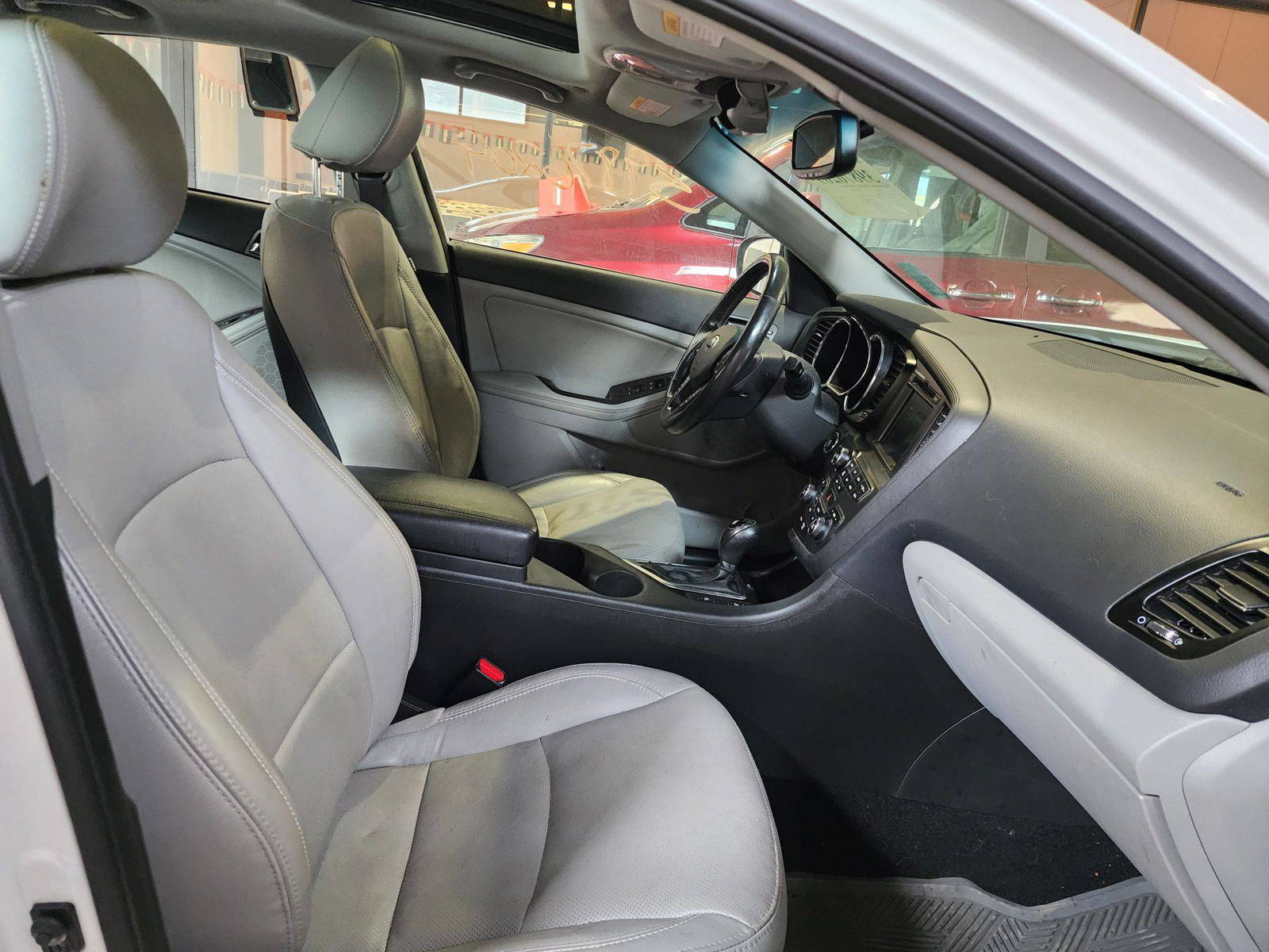 2013 KIA OPTIMA — 169213 Miles — Lot 10880 — Al Quoz - Marhaba Auctions Used Cars - Image 9