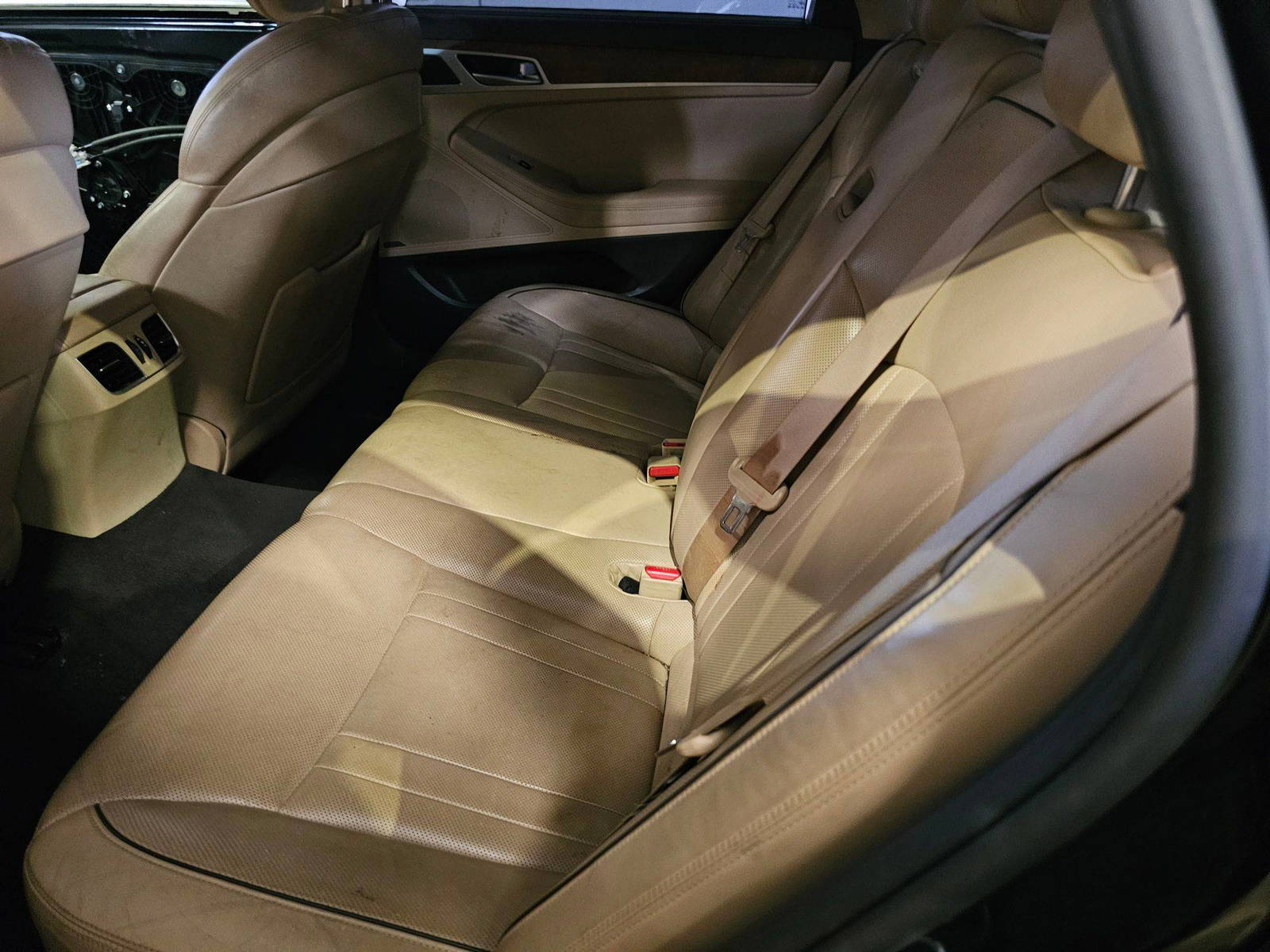 2016 HYUNDAI GENESIS — 104762 Miles — Lot 97707165 — Main - Marhaba Auctions Used Cars - Image 9
