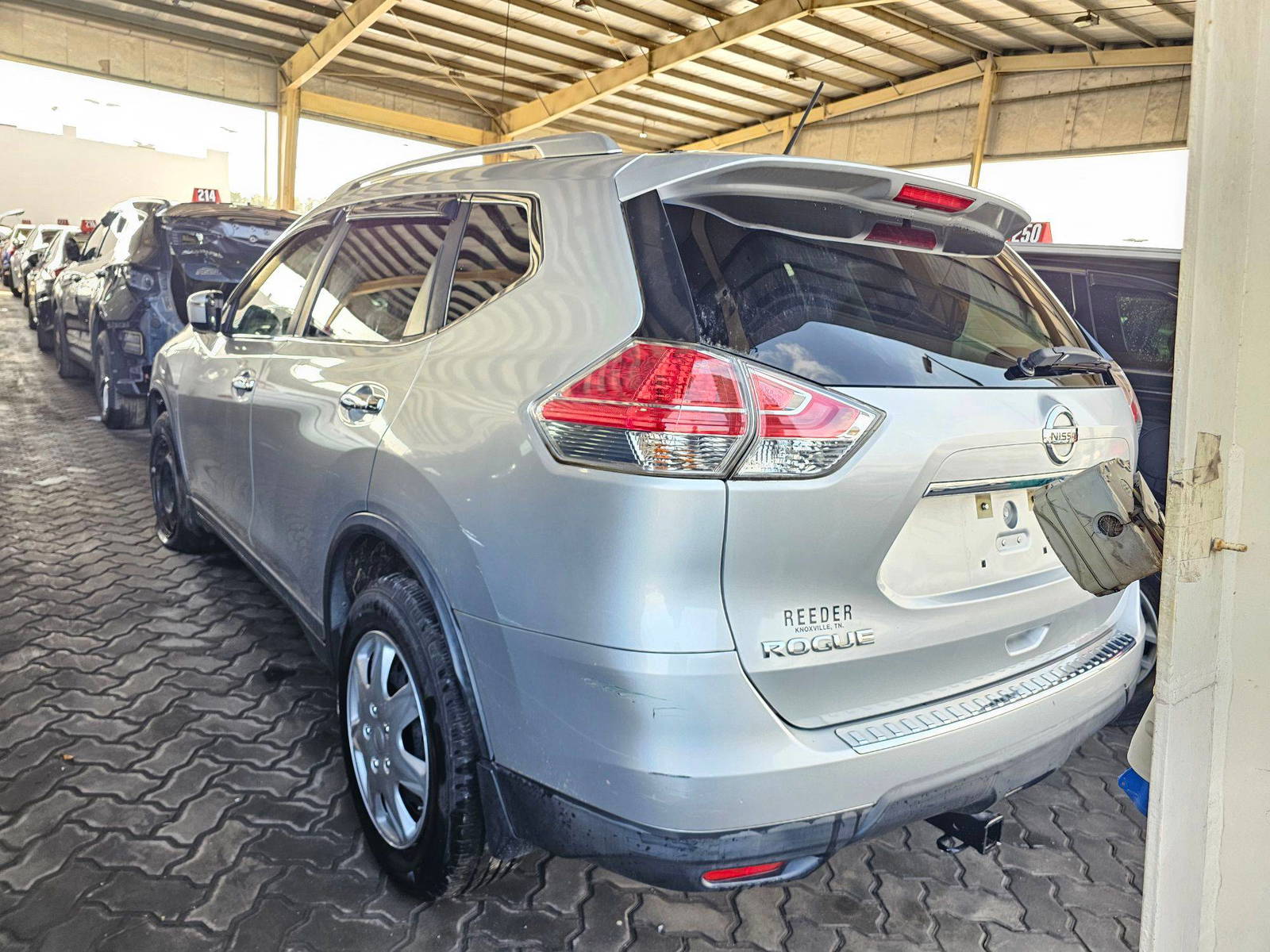 2016 NISSAN ROGUE — 147749 Miles — Lot P712953 — Main - Marhaba Auctions Used Cars - Image 5
