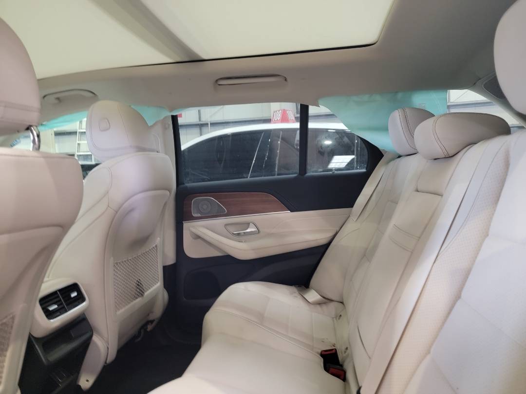 2021 MERCEDES BENZ GLE 350 — 24046 KM — Lot A568503 — Main - Marhaba Auctions Used Cars - Image 8