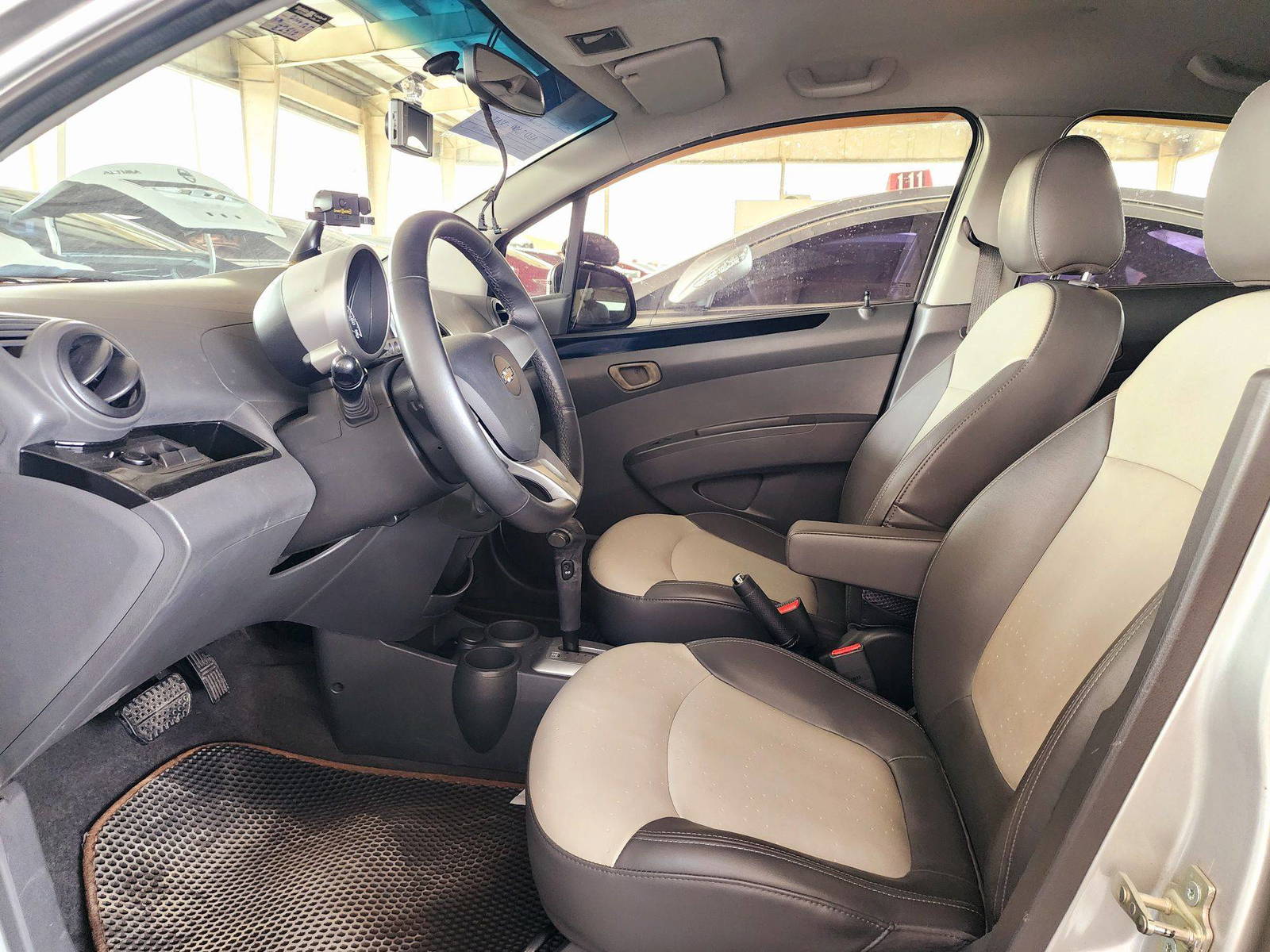 2012 CHEVROLET SPARK — 82510 KM — Lot 635571 — Souq - Marhaba Auctions Used Cars - Image 8