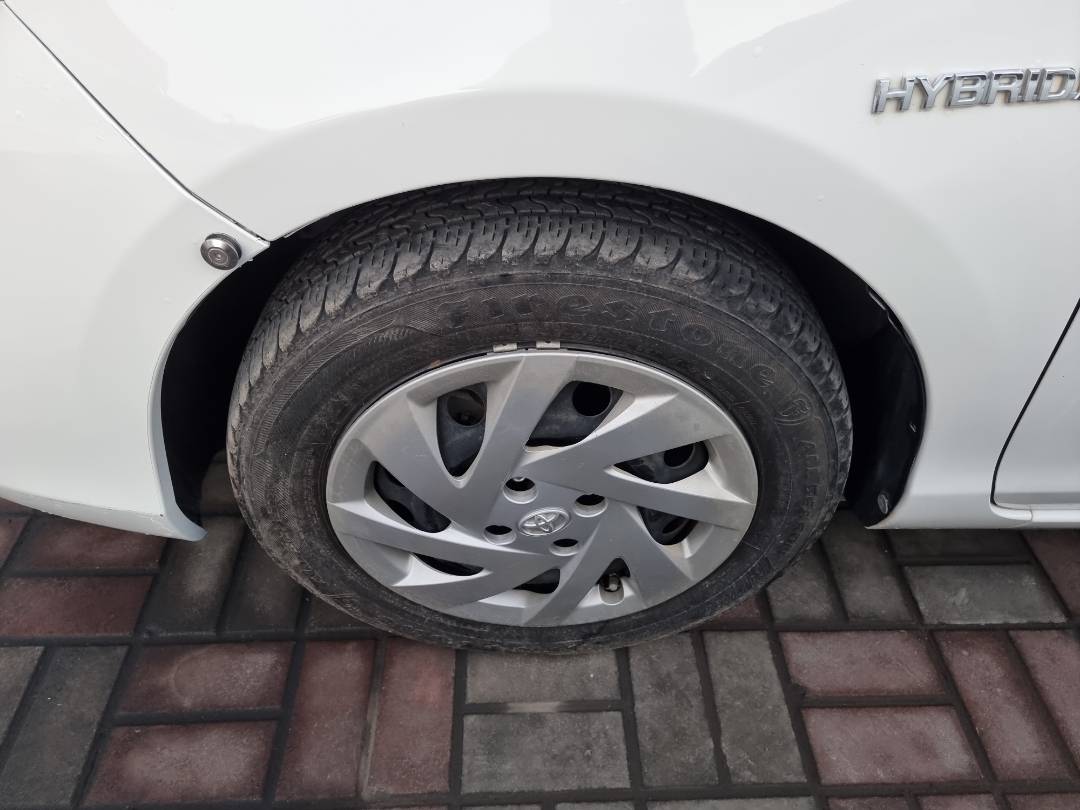 2015 TOYOTA PRIUS C — 128879 Miles — Lot 215487 — Ind. 12 - Marhaba Auctions Used Cars - Image 10