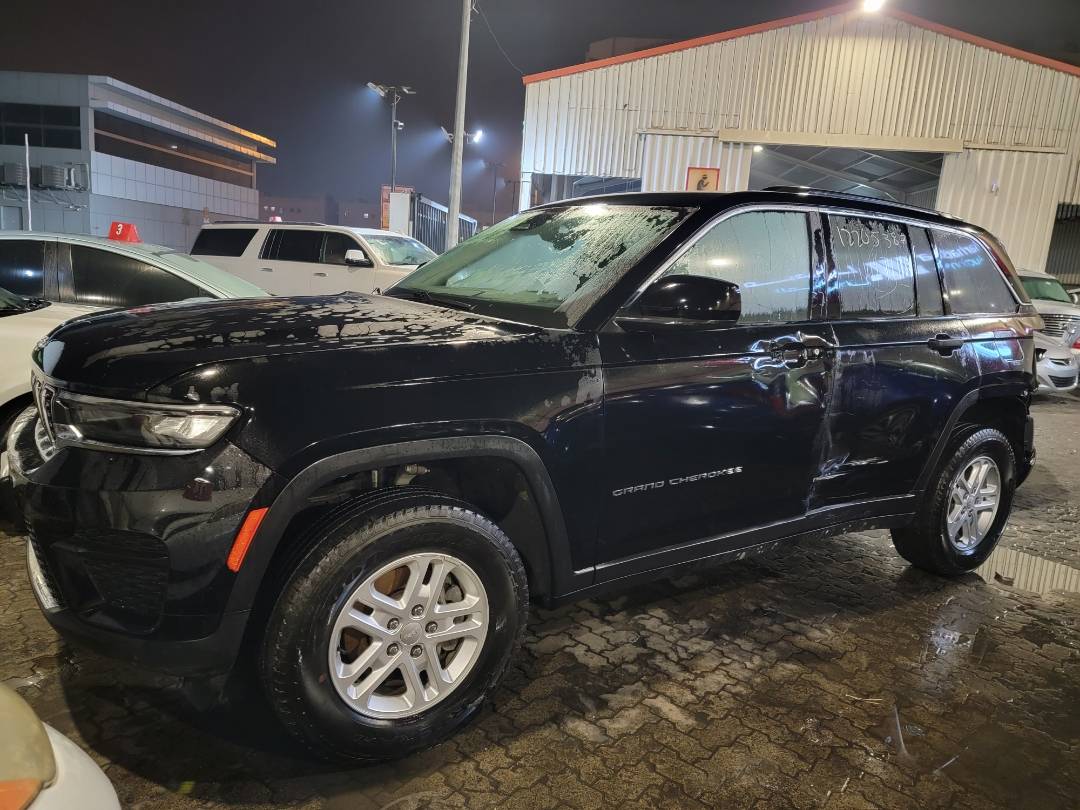 2023 JEEP Grand Cherokee — 67036 KM — Lot 521368 — Main - Marhaba Auctions Used Cars - Image 3