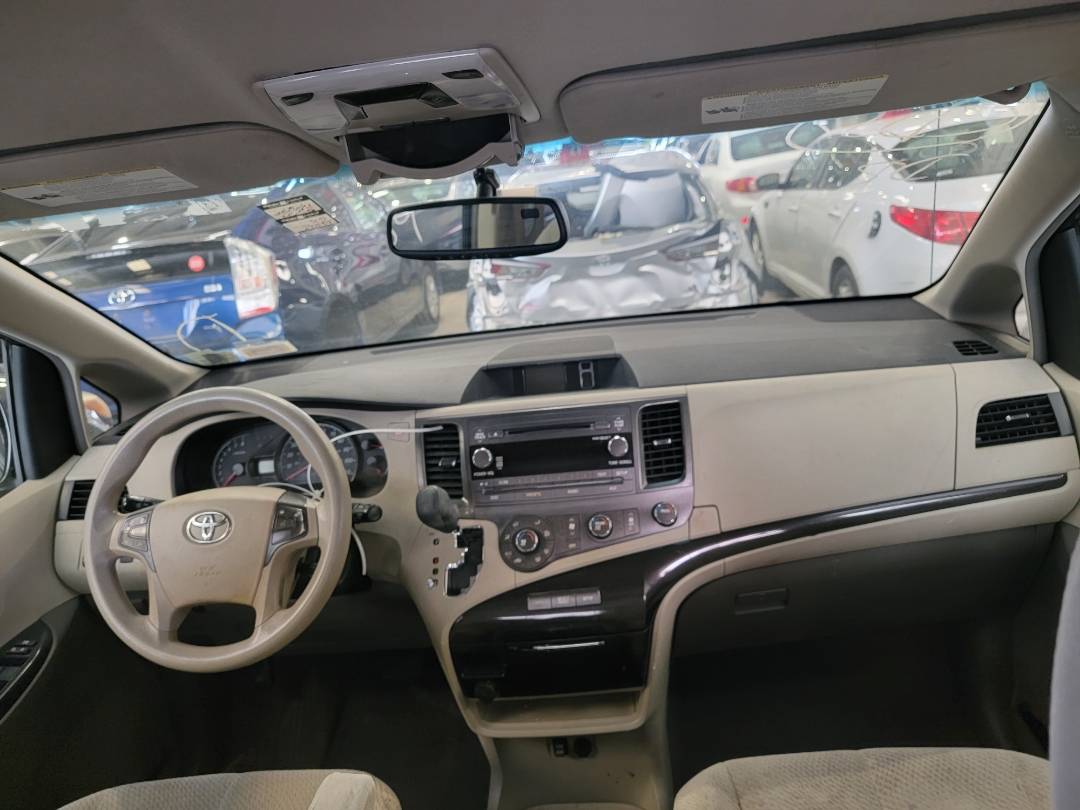 2011 TOYOTA SIENNA — 291089 Miles — Lot 49043154 — Main - Marhaba Auctions Used Cars - Image 7