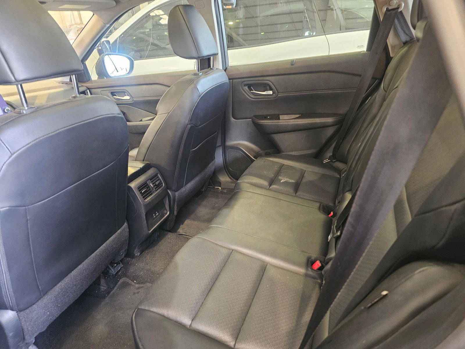 NISSAN ROGUE 2023 - Marhaba Auction Used Cars - Image 8