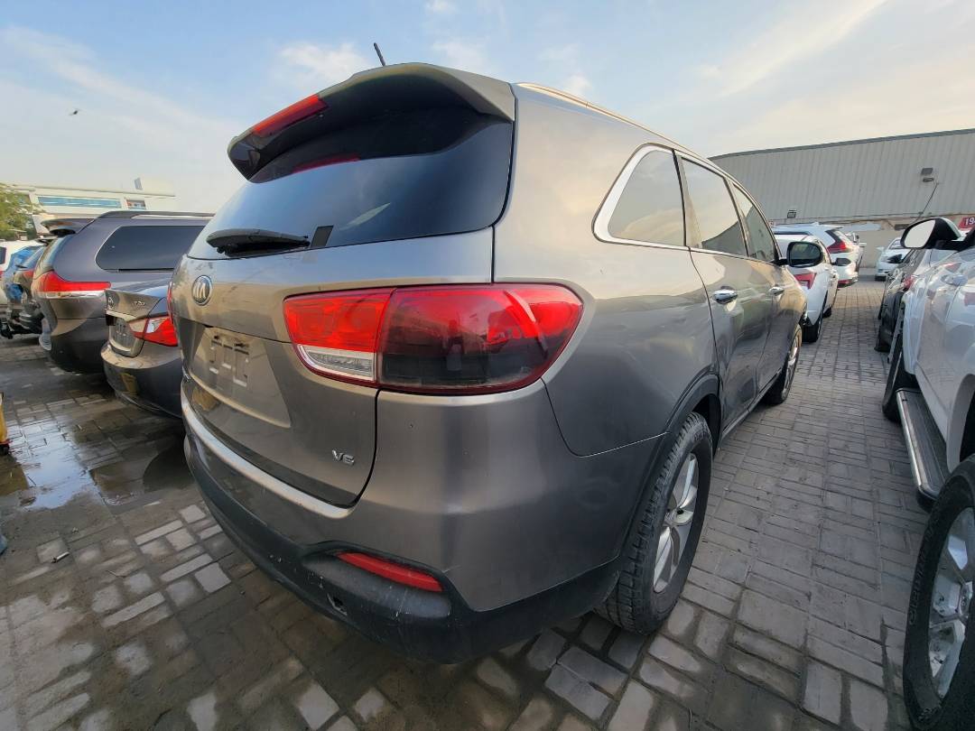 2017 KIA SORENTO — 184672 Miles — Lot G221636 — Main - Marhaba Auctions Used Cars - Image 5