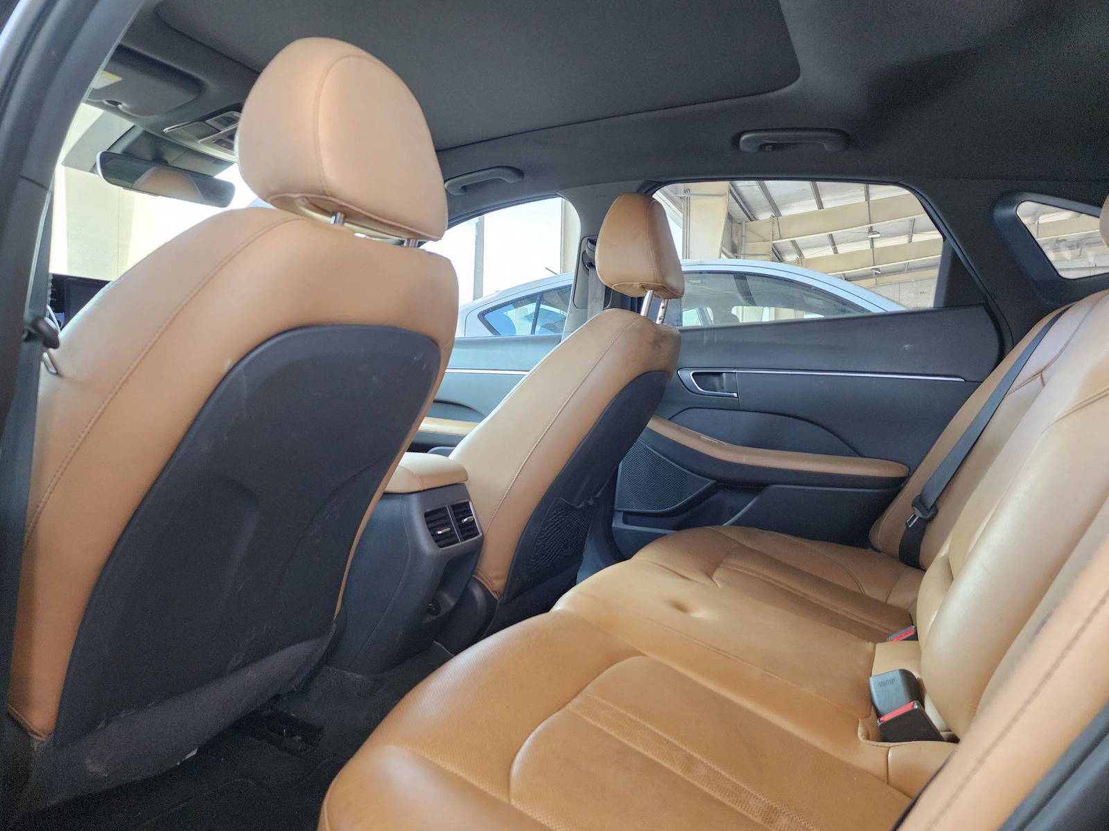 2020 HYUNDAI SONATA — 72 798 Miles — Lot 2LH037271 — Souq - Marhaba Auctions Used Cars - Image 6