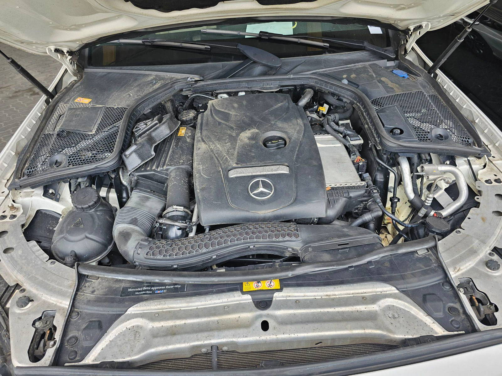 MERCEDES BENZ C300 2016 - Marhaba Auction Used Cars - Image 10