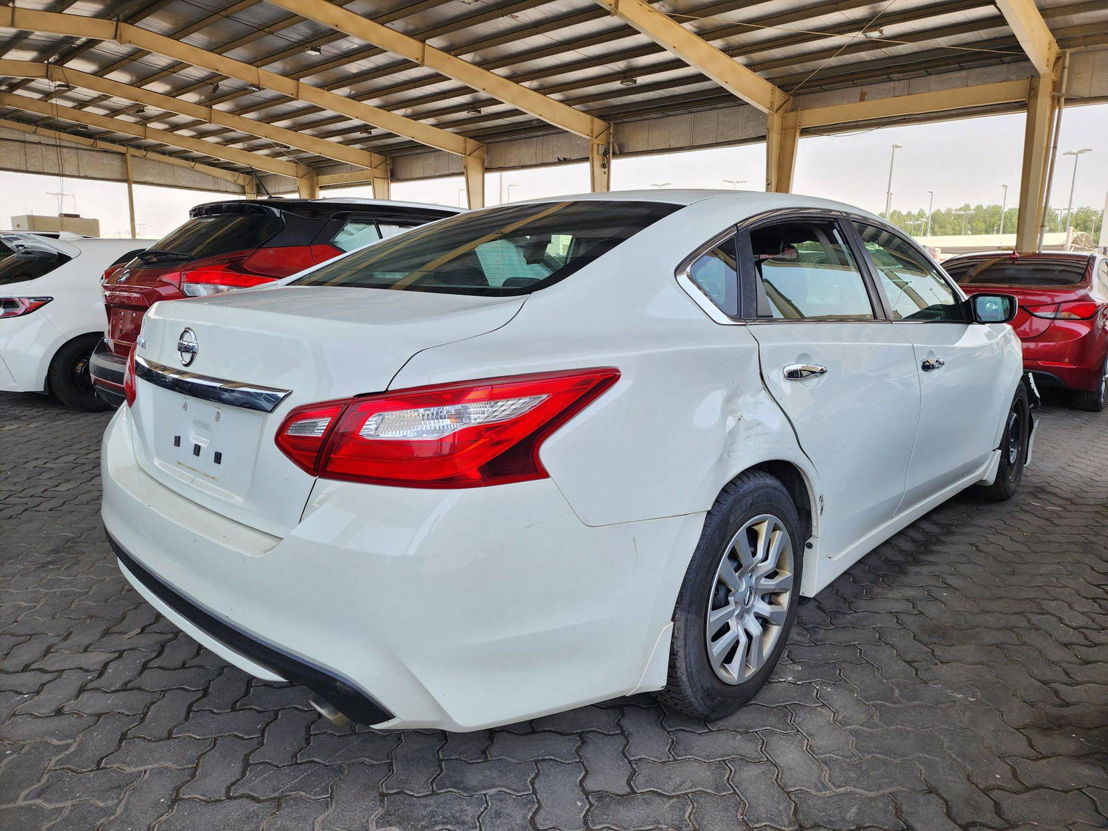 2016 NISSAN ALTIMA — 203707 KM — Lot 306249 — Souq - Marhaba Auctions Used Cars - Image 3