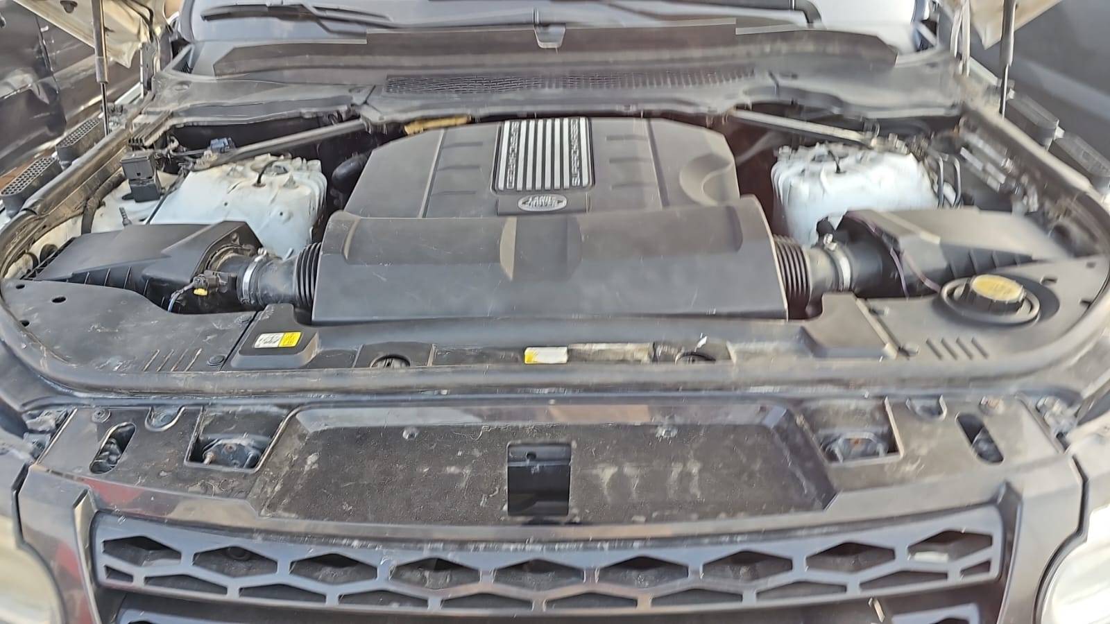 2016 LAND ROVER RANGE ROVER SPORT — 375664 KM — Lot GA106394 — Souq - Marhaba Auctions Used Cars - Image 12