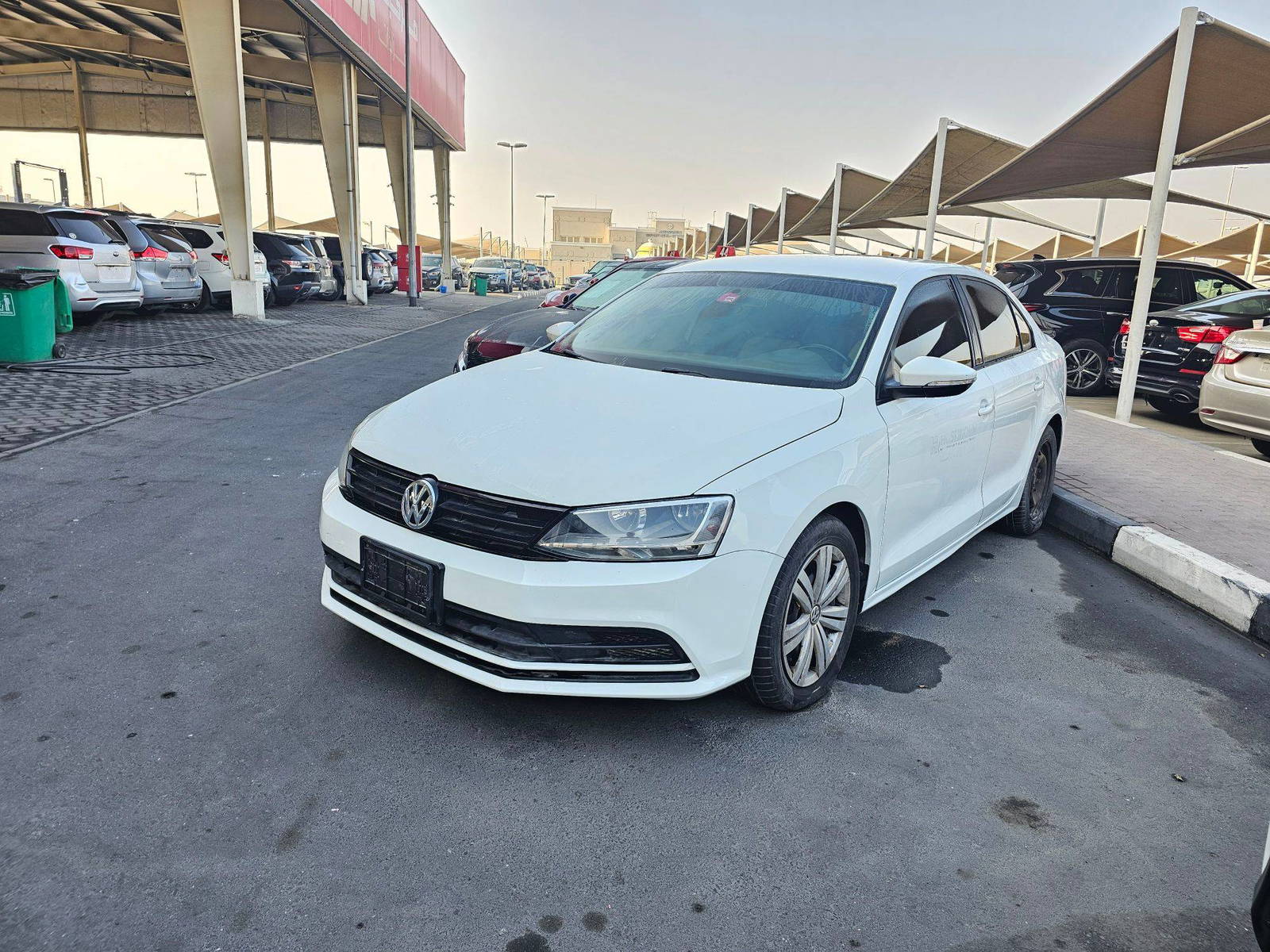2017 VOLKSWAGEN JETTA — 292907 KM — Lot 314319 — Souq - Marhaba Auctions Used Cars - Image 3