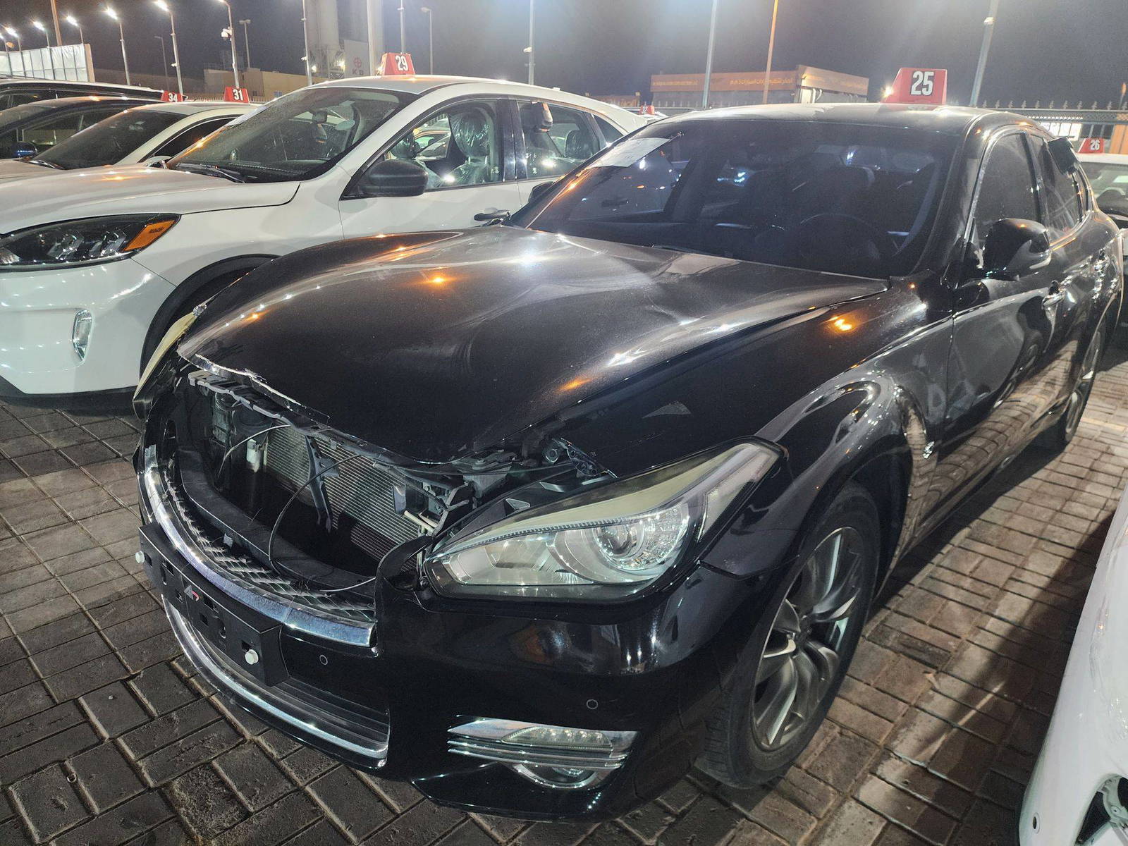 2015 INFINITI Q70 — 138440 KM — Lot M560083 - Marhaba Auctions Used Cars - Image 6