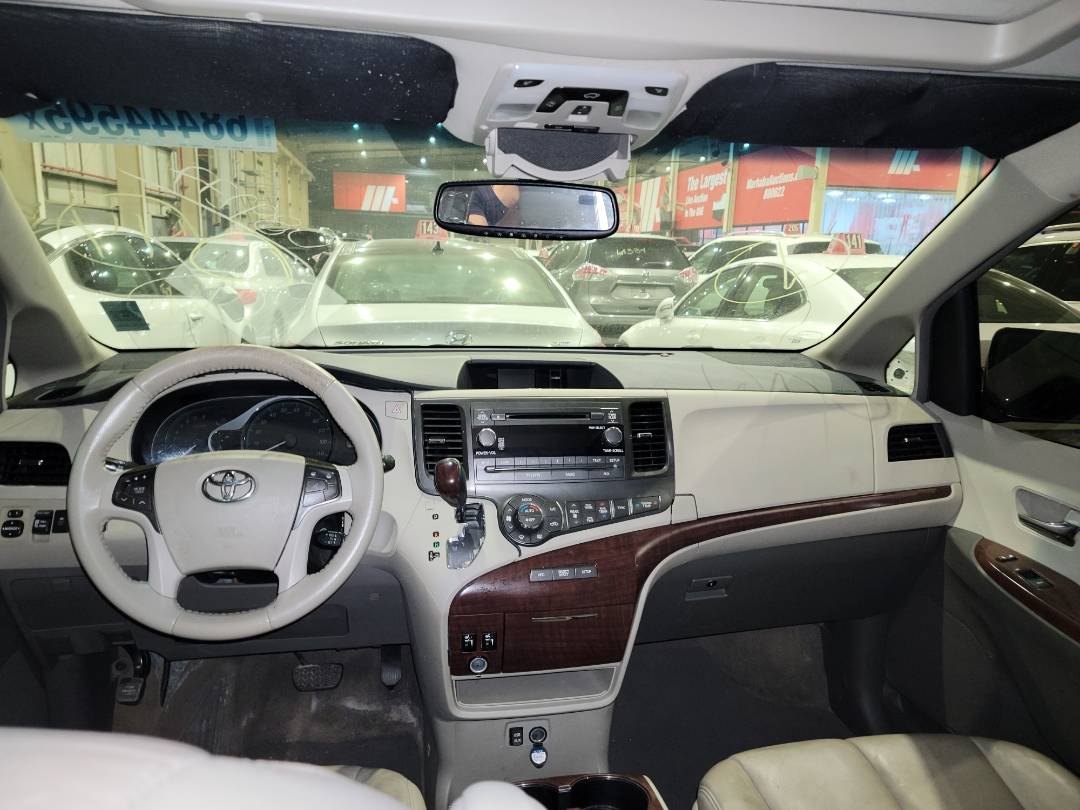 2014 TOYOTA SIENNA — 184839 Miles — Lot 5ES089277 — Main - Marhaba Auctions Used Cars - Image 9