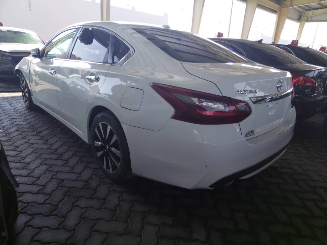 2018 NISSAN ALTIMA — 80088 Miles — Lot 47197453 - Marhaba Auctions Used Cars - Image 4