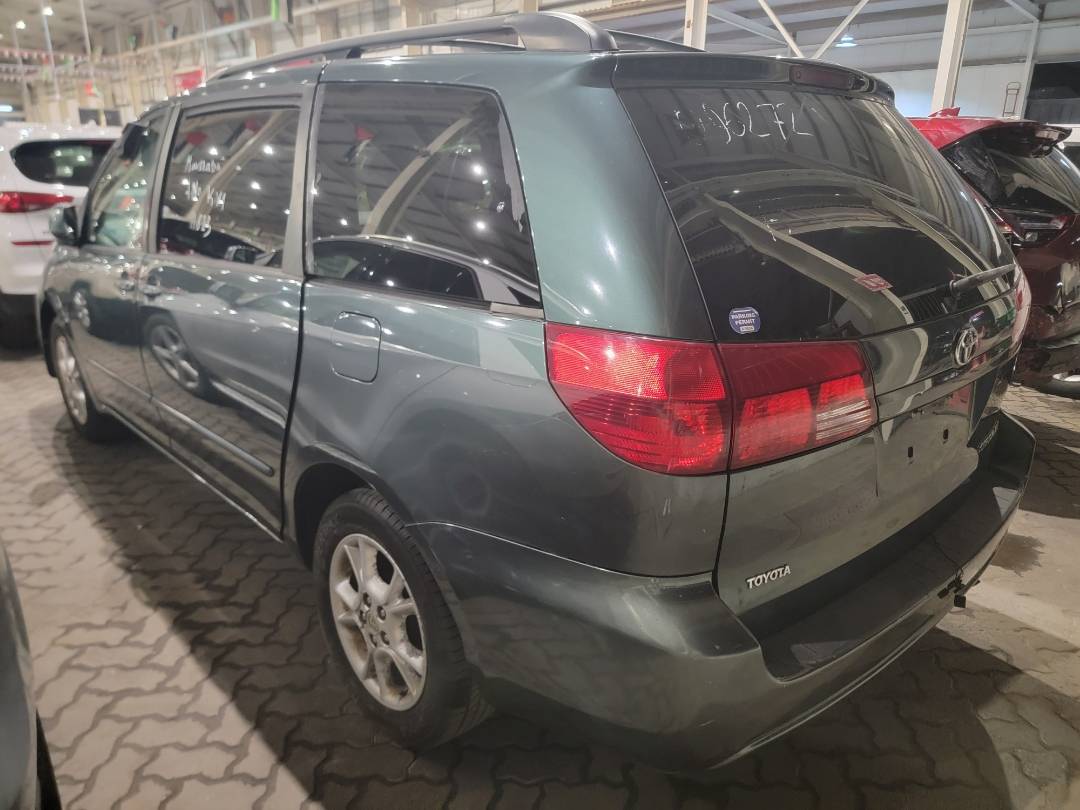 2004 TOYOTA SIENNA — 188839 Miles — Lot S096272 - Marhaba Auctions Used Cars - Image 3