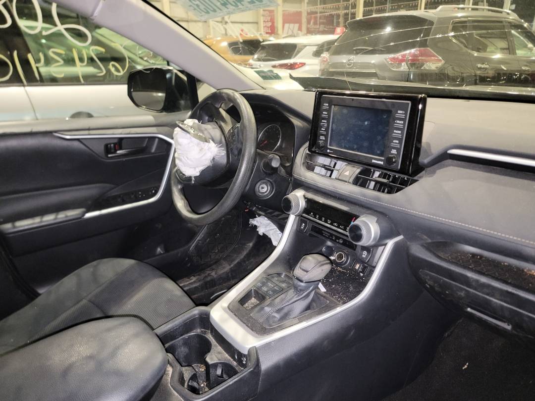 2021 TOYOTA RAV4 — 33586 Miles — Lot 208718 - Marhaba Auctions Used Cars - Image 6