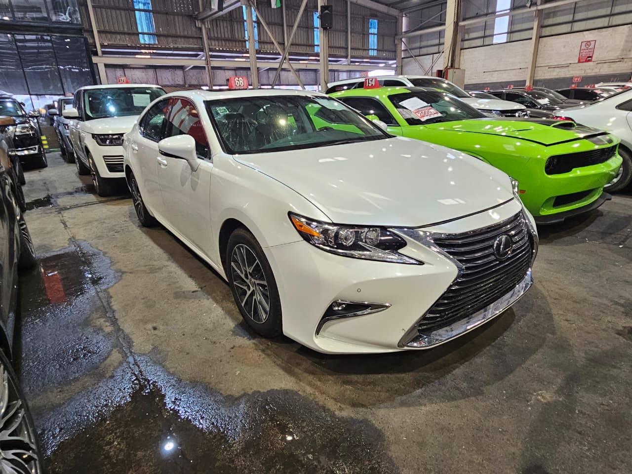 2017 LEXUS ES 350 — 92300 Miles — Lot 8HU074626 — Main - Marhaba Auctions Used Cars - Image 4