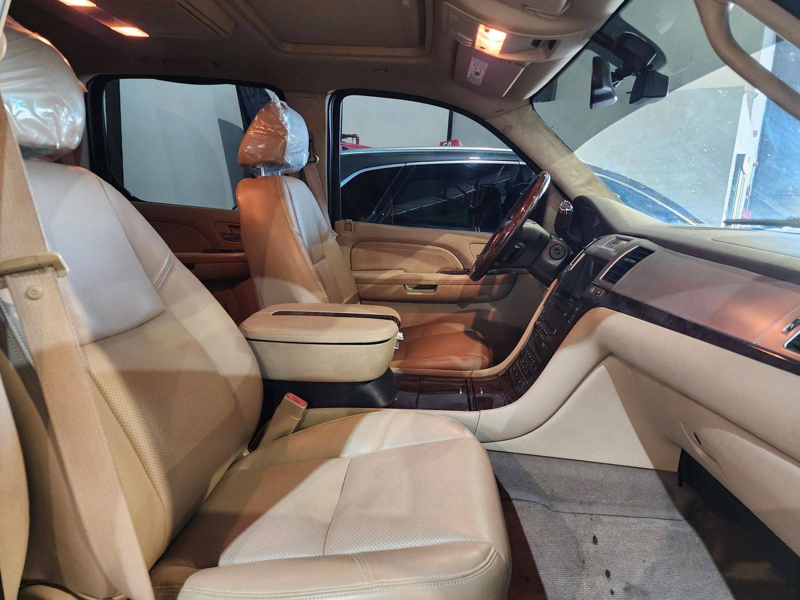 2009 CADILLAC ESCALADE — 229131 KM — Lot 20503 — Main - Marhaba Auctions Used Cars - Image 8