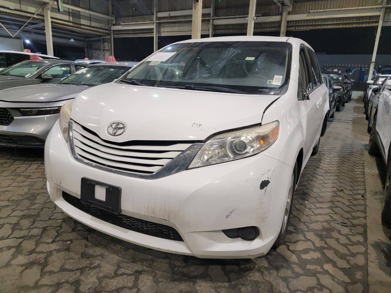 TOYOTA SIENNA 2017 - Marhaba Auction Used Cars - Image 3
