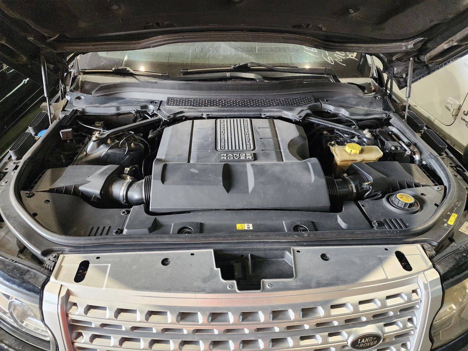 LAND ROVER RANGE ROVER SUPERCHARGED 2013 - Marhaba Auction Used Cars - Image 12