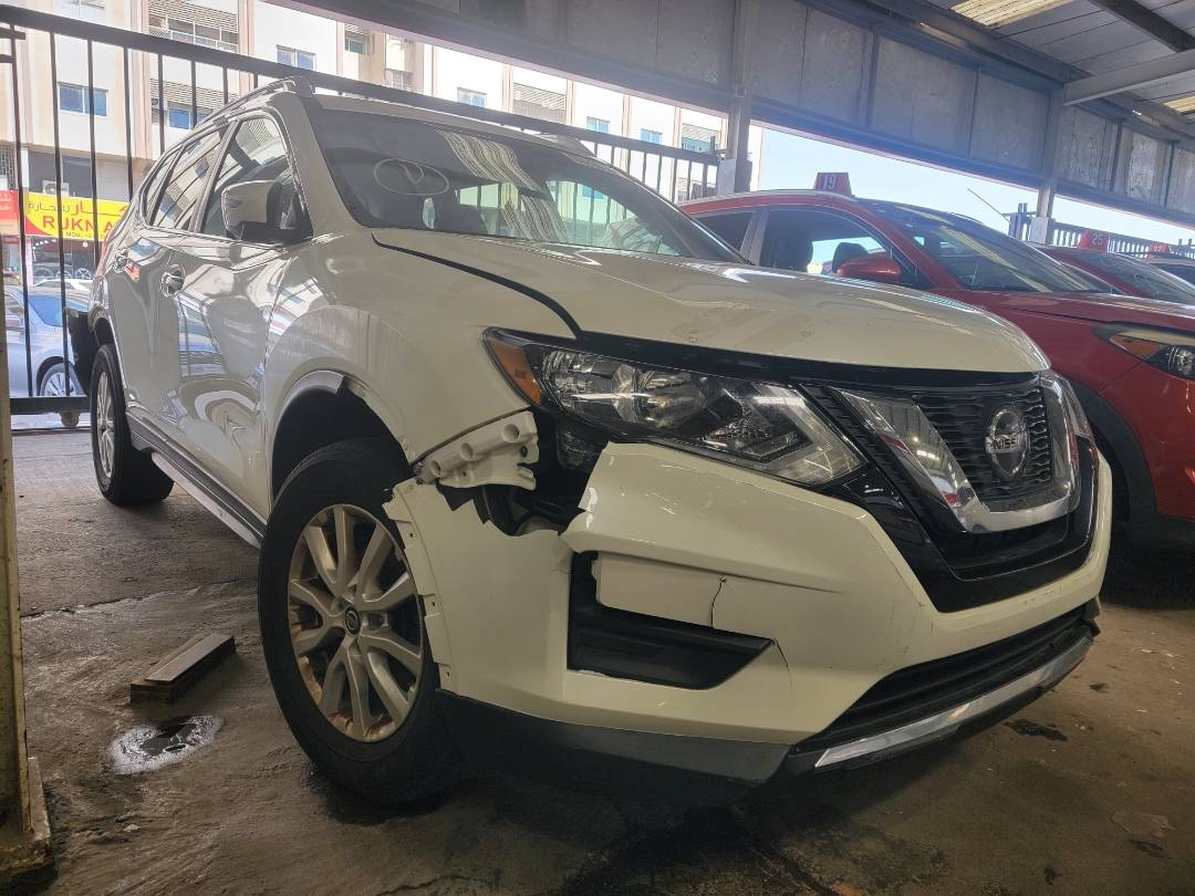 2018 NISSAN ROGUE — 136878 Miles — Lot C733902 — Main - Marhaba Auctions Used Cars - Image 4