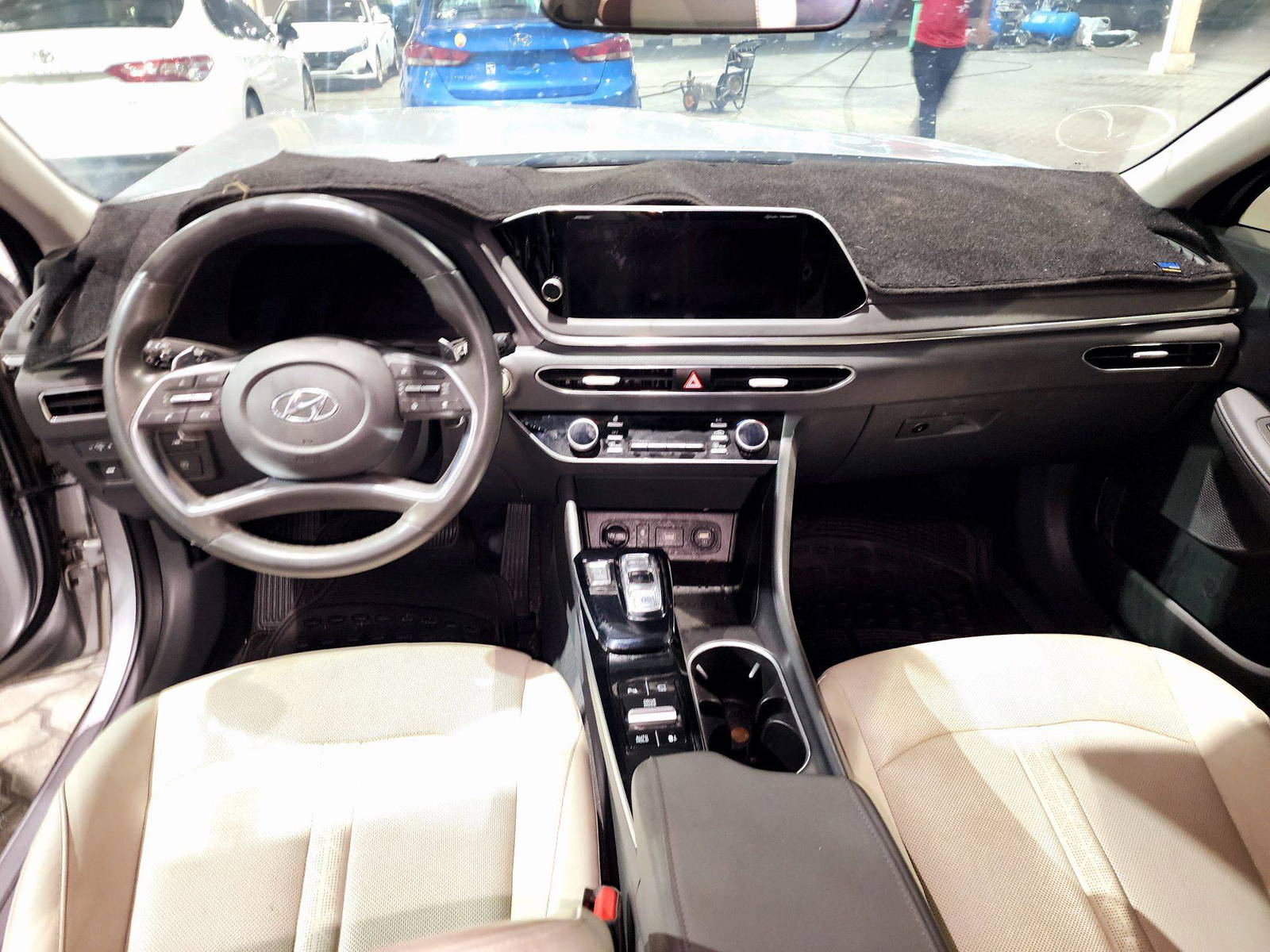 2020 HYUNDAI SONATA — 65880 Miles — Lot 4J23LH049867 — Souq - Marhaba Auctions Used Cars - Image 7