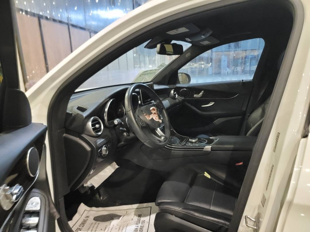MERCEDES BENZ GLC-300 2018 - Marhaba Auction Used Cars - Image 6
