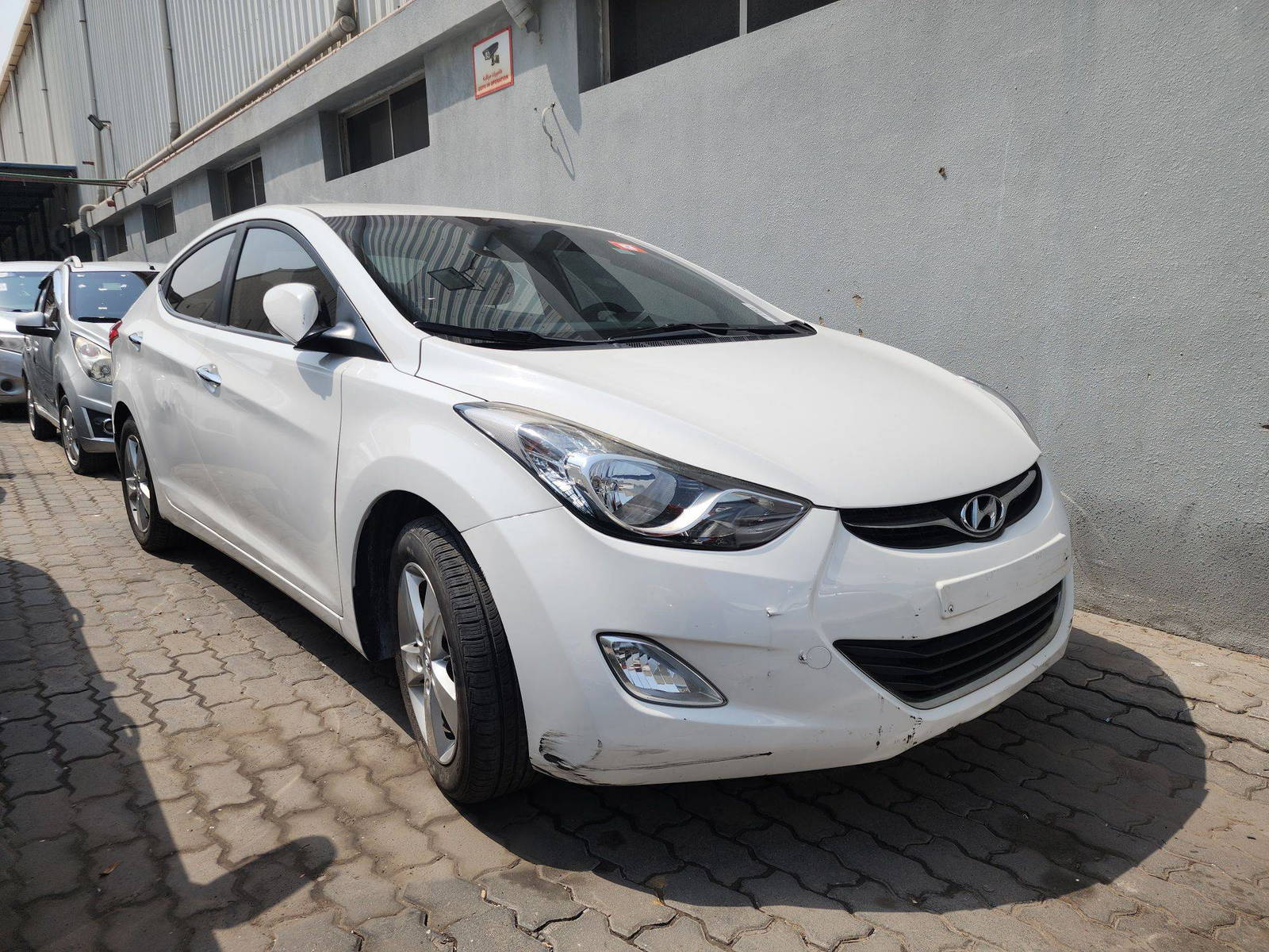 2011 HYUNDAI AVANTE — 140804 KM — Lot 075746 — Souq - Marhaba Auctions Used Cars - Image 5