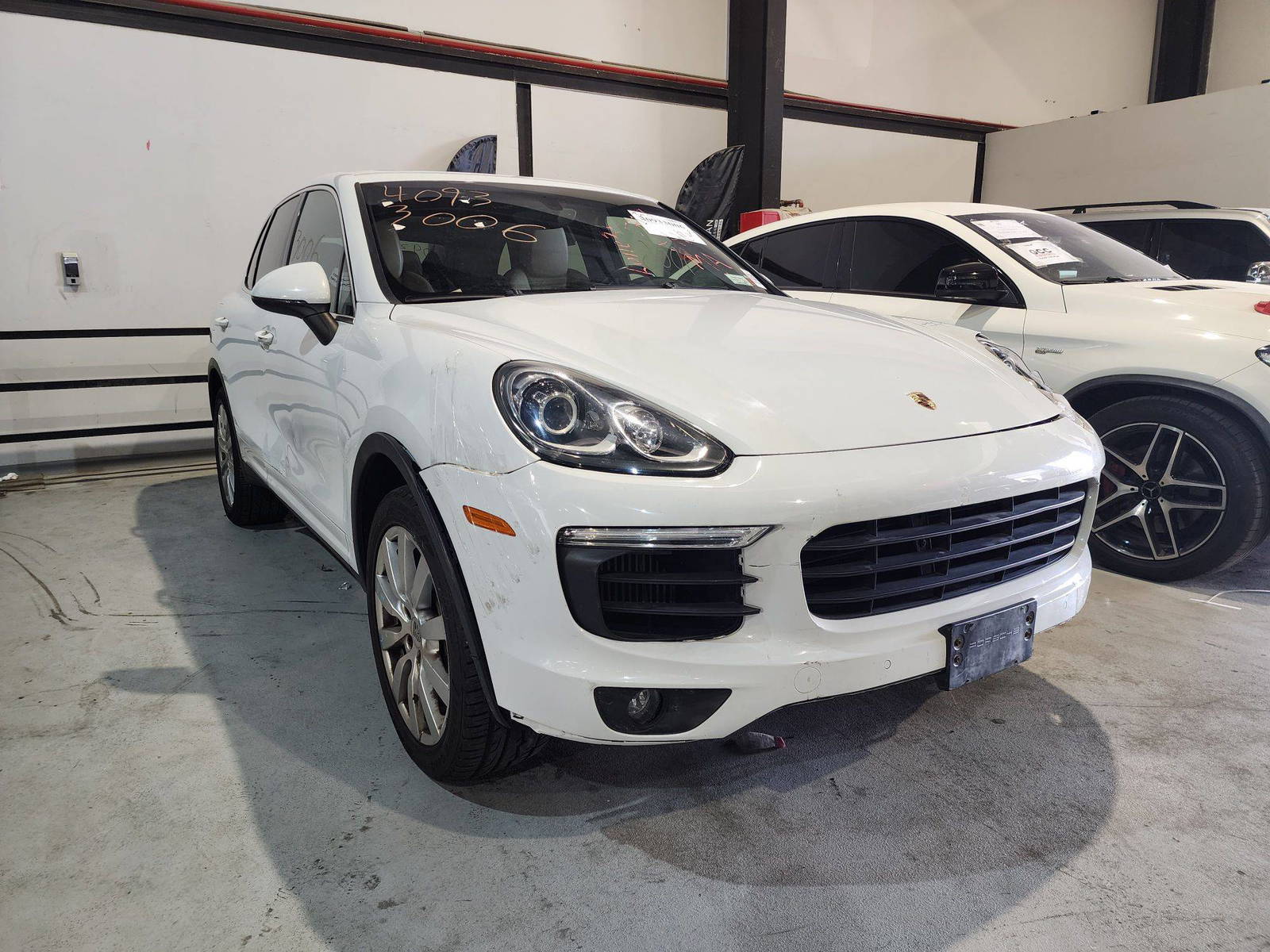 2015 PORSCHE Cayenne — 92369 Miles — Lot 40933006 — Main - Marhaba Auctions Used Cars - Image 4