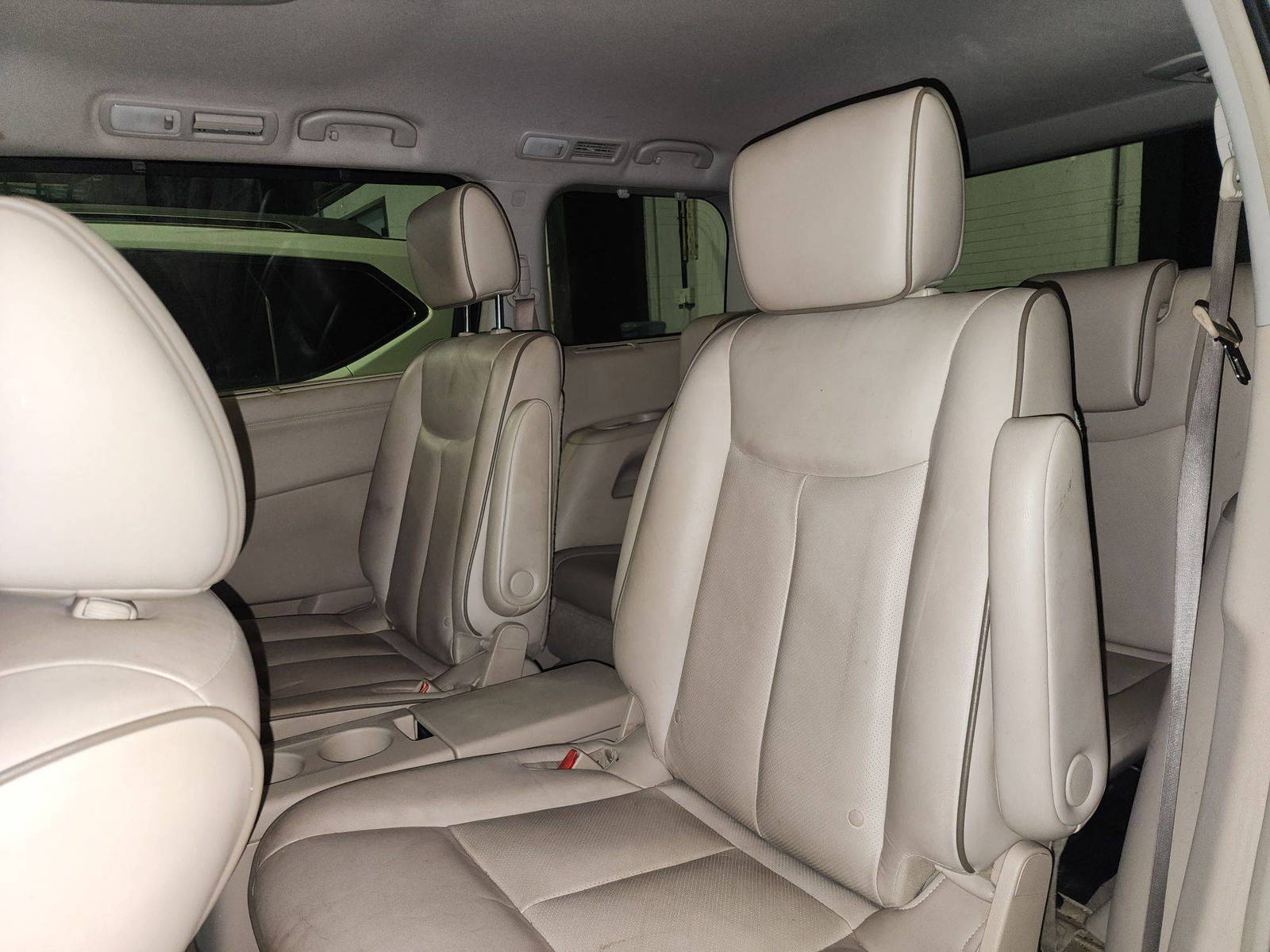 2013 NISSAN QUEST — 141710 Miles — Lot 43297443 — Al Quoz - Marhaba Auctions Used Cars - Image 8