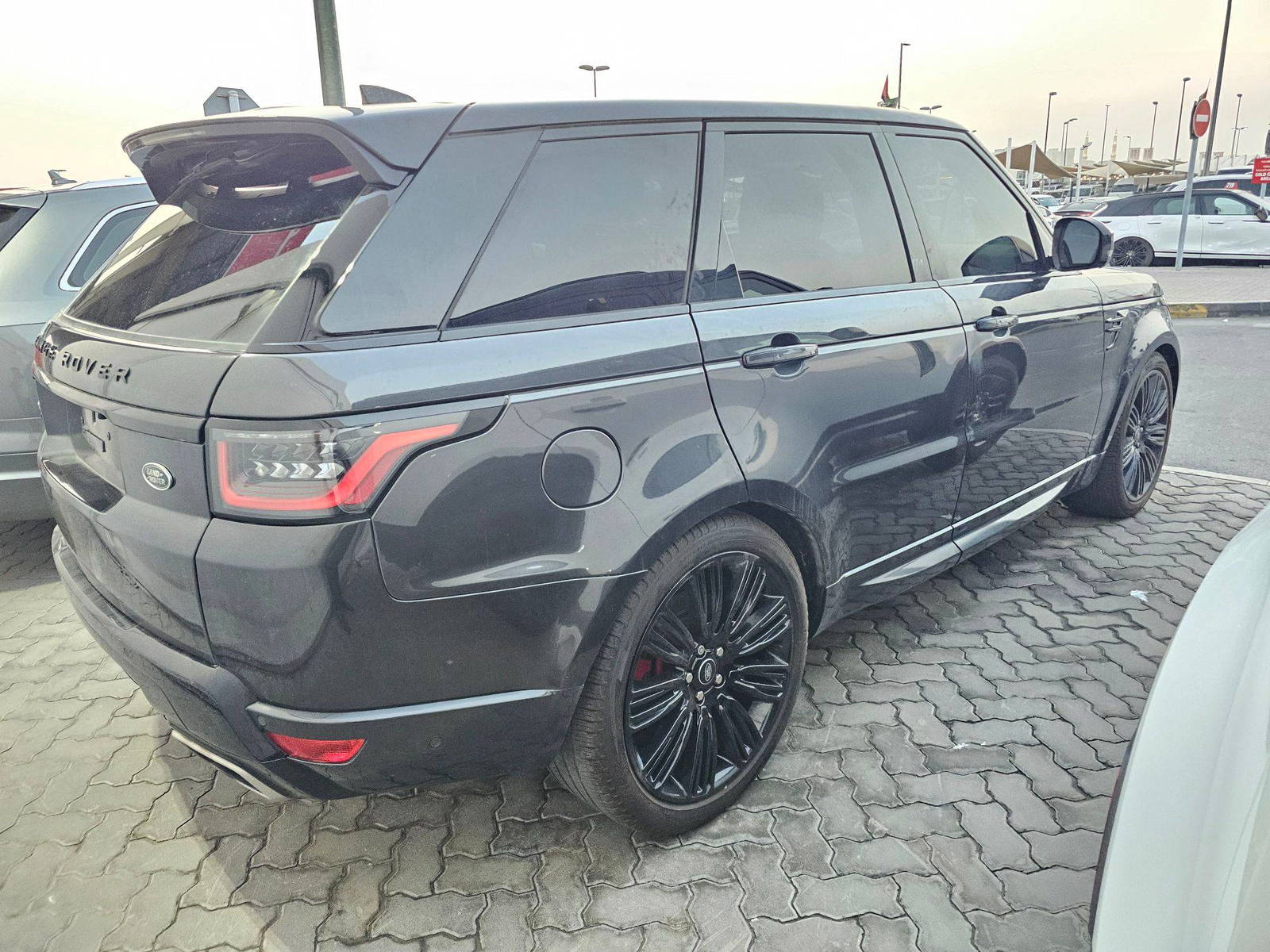 LAND ROVER RANGE ROVER SPORT AUTOBIOGRAPHY 2022 - Marhaba Auction Used Cars - Image 6