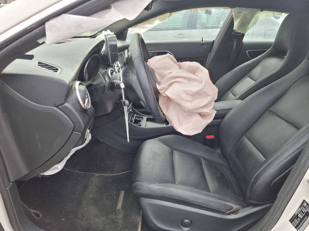 MERCEDES BENZ CLA 250 2015 - Marhaba Auction Used Cars - Image 6