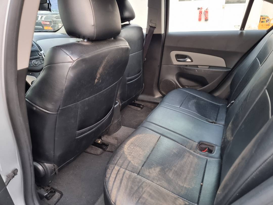 2015 CHEVROLET CRUIZE — 108497 KM — Lot 035467 — Souq - Marhaba Auctions Used Cars - Image 6