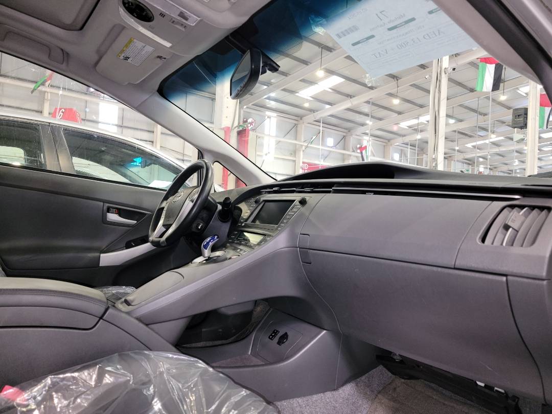 2010 TOYOTA PRIUS — Lot 077350 — Main - Marhaba Auctions Used Cars - Image 6