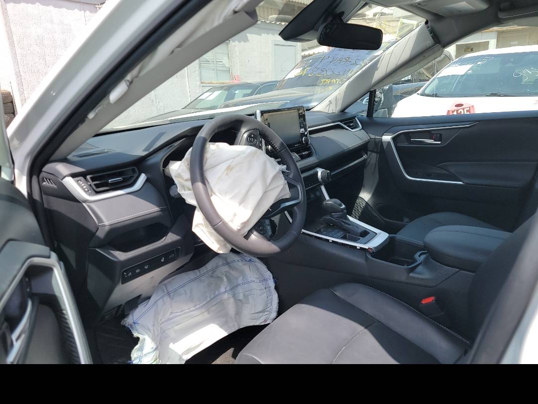 2022 TOYOTA RAV4 — 49840 KM — Lot NW273876 — Main - Marhaba Auctions Used Cars - Image 6