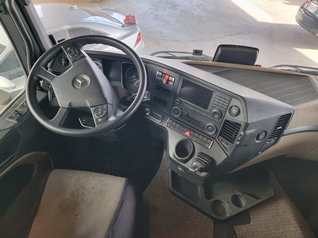 MERCEDES BENZ ACTROS 1843 2014 - Marhaba Auction Used Cars - Image 8
