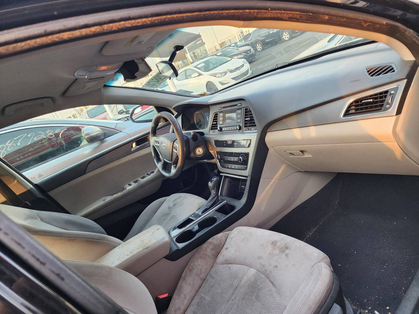 2015 HYUNDAI SONATA — 200978 Miles — Lot 55296474 — Souq - Marhaba Auctions Used Cars - Image 5