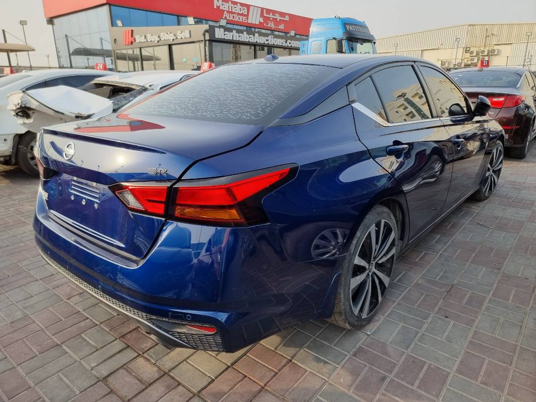 2020 NISSAN ALTIMA — 62719 Miles — Lot 21547889 — Ind. 12 - Marhaba Auctions Used Cars - Image 4