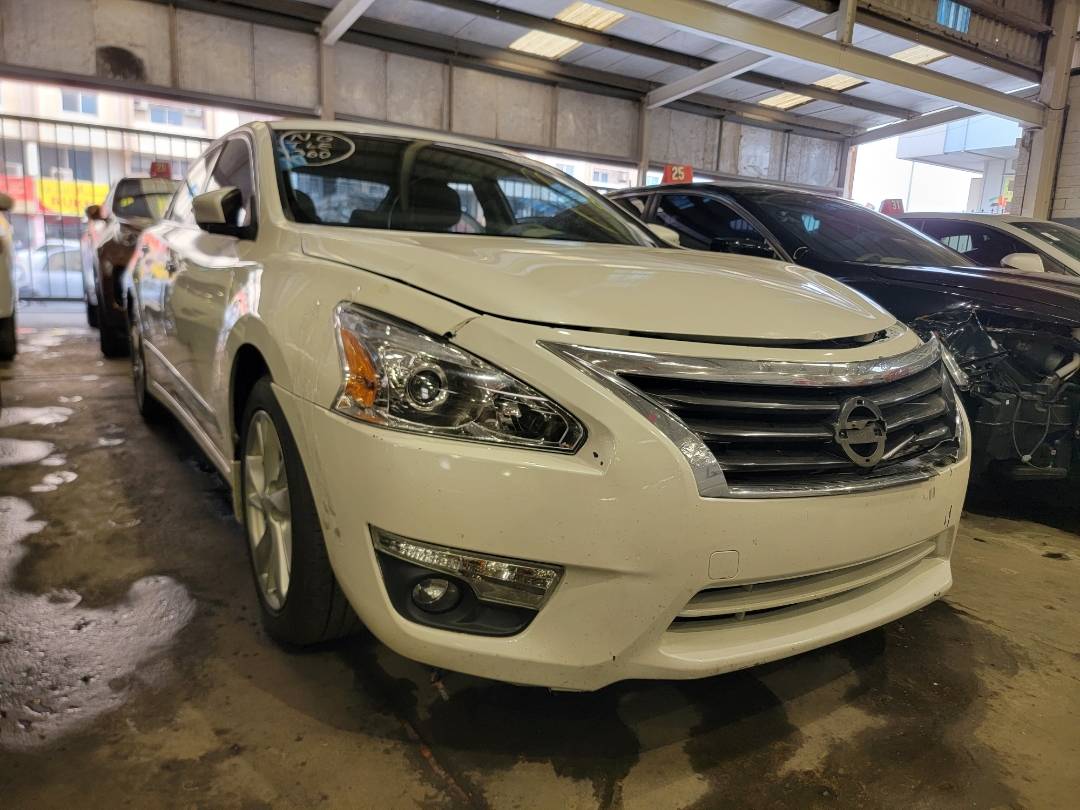2015 NISSAN ALTIMA — 247876 Miles — Lot FC103524 — Main - Marhaba Auctions Used Cars - Image 4