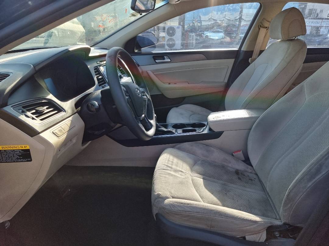 2015 HYUNDAI SONATA — 180376 Miles — Lot 215487 — Ind. 12 - Marhaba Auctions Used Cars - Image 8