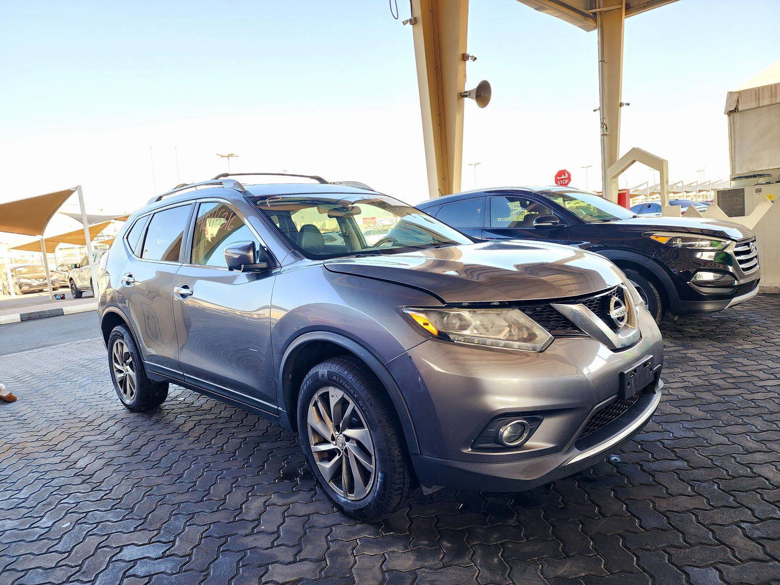 2014 NISSAN ROGUE — 146399 Miles — Lot EC800010 — Souq - Marhaba Auctions Used Cars - Image 4