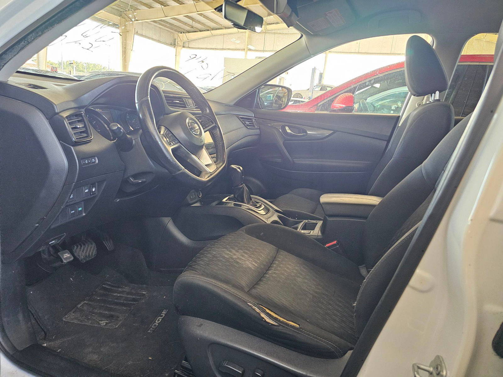 NISSAN ROGUE 2018 - Marhaba Auction Used Cars - Image 8