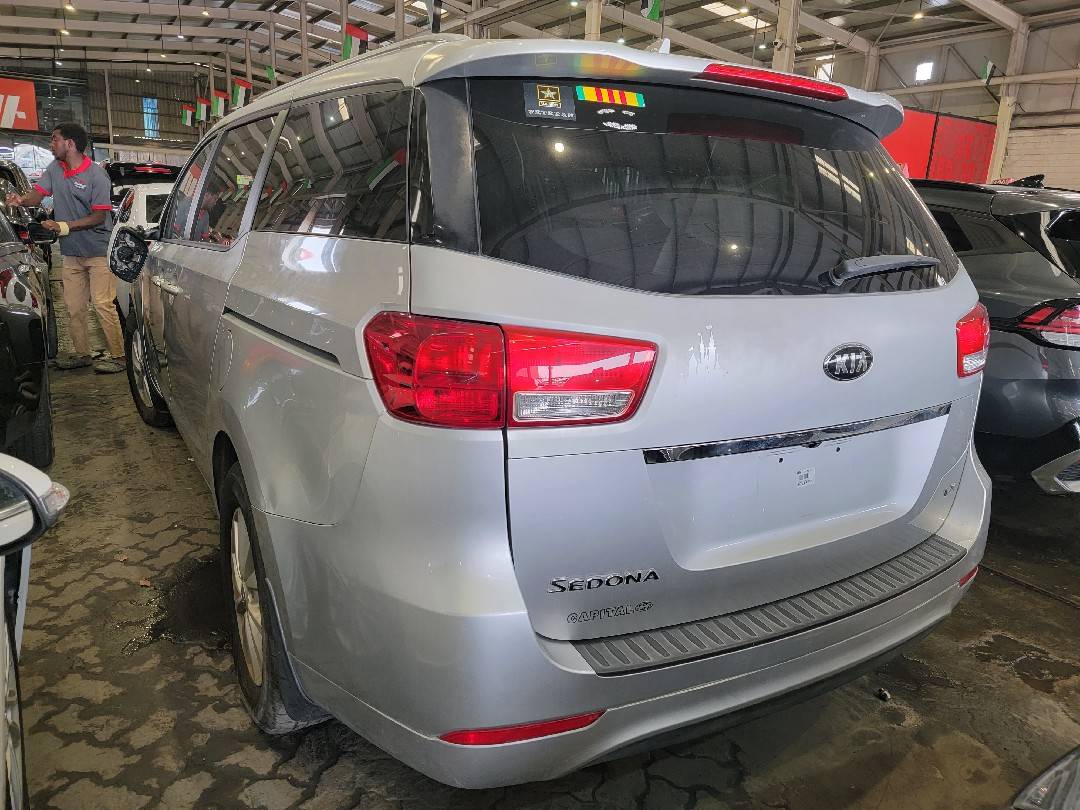 KIA SEDONA